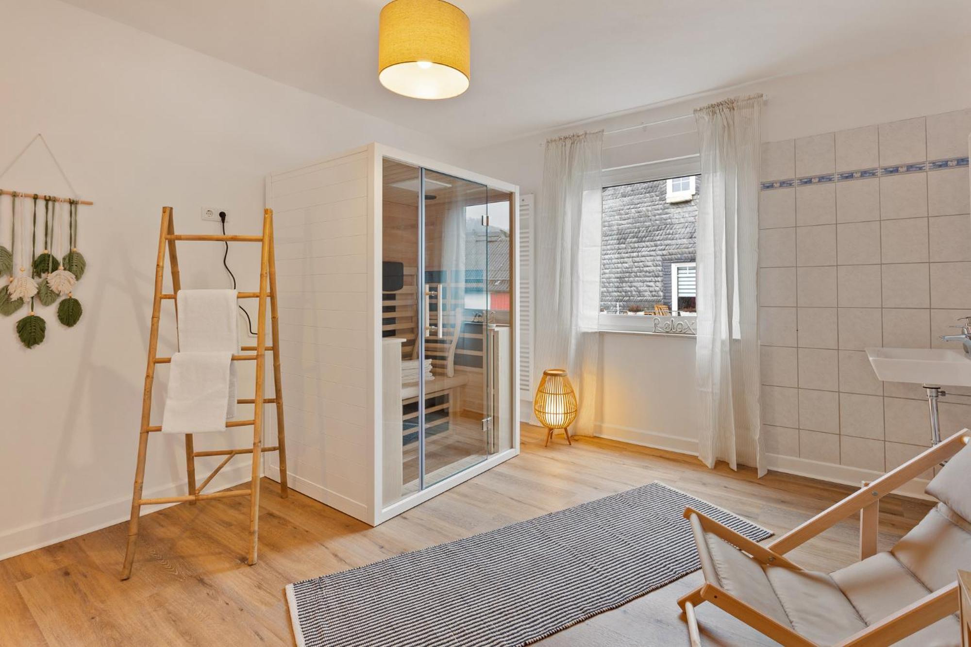 Gipfelstuermer Winterberg-Niedersfeld Mit Infrarotsauna, Yoga, Netflix, Wlan エクステリア 写真